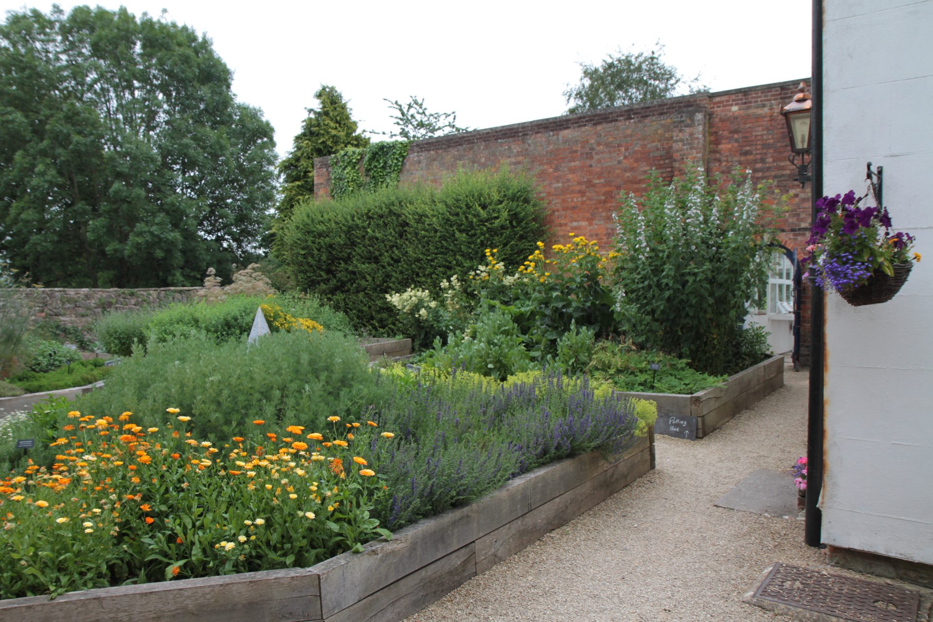 Edward%20Jenner%27s%20House%20and%20Museum%2C%20Berkeley%2C%20UK%20%2820%29.JPG