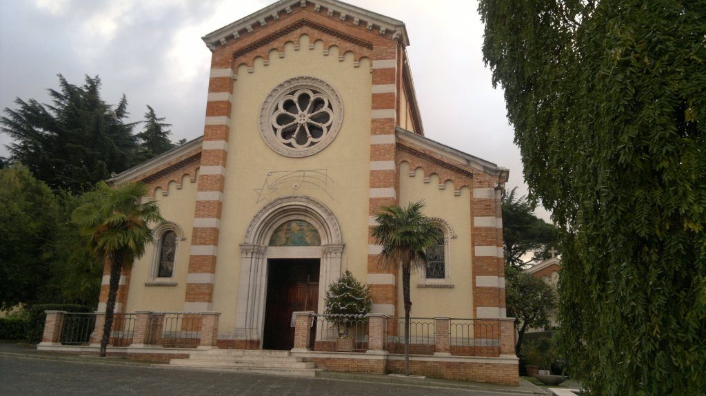 chiesa2.jpg