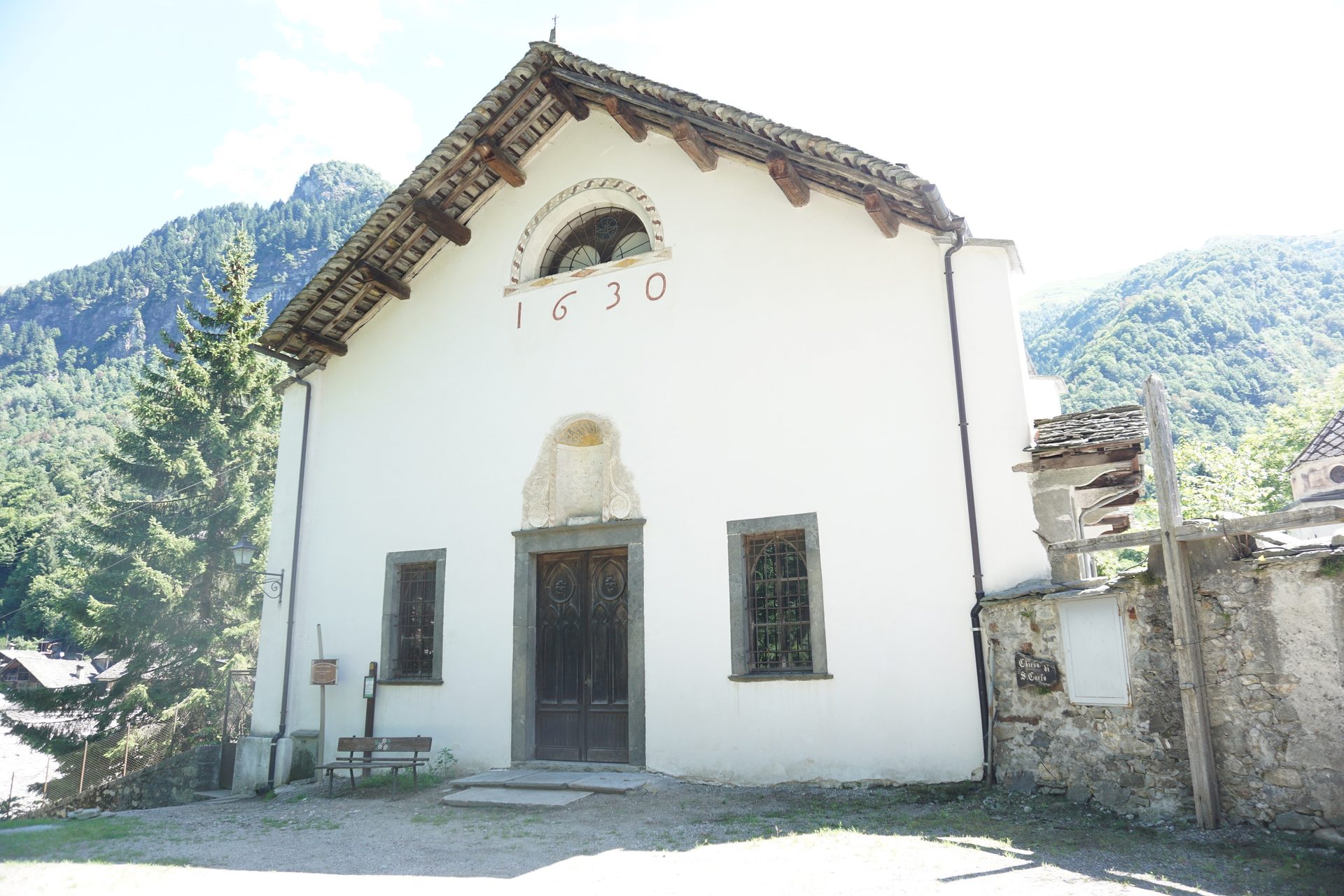 San_Carlo_Church_Campertogno_2.jpg